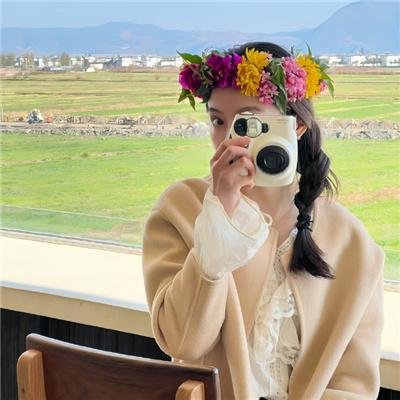 她才是主角
